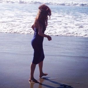 BCBG race-back fitted dress 🌊